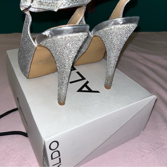 Aldo Silver Heels - Picture 3 of 9